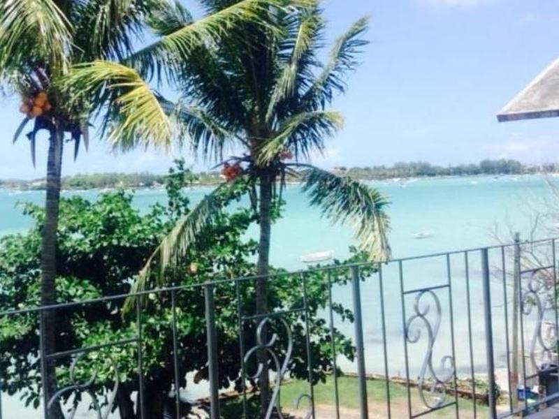 Pillayguesthouse Grand Baie Exterior photo